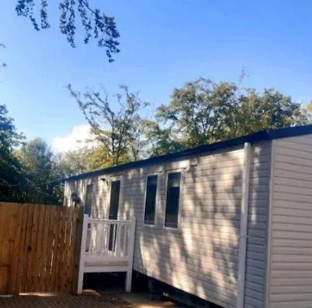 Treehouse - Hot Tub Villa Newton on the Moor Exterior photo