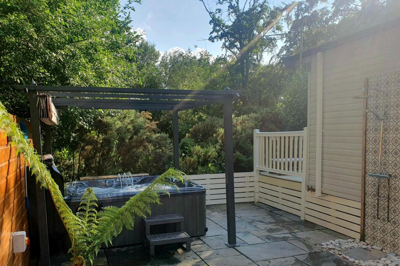 Holiday home Treehouse - Hot Tub *